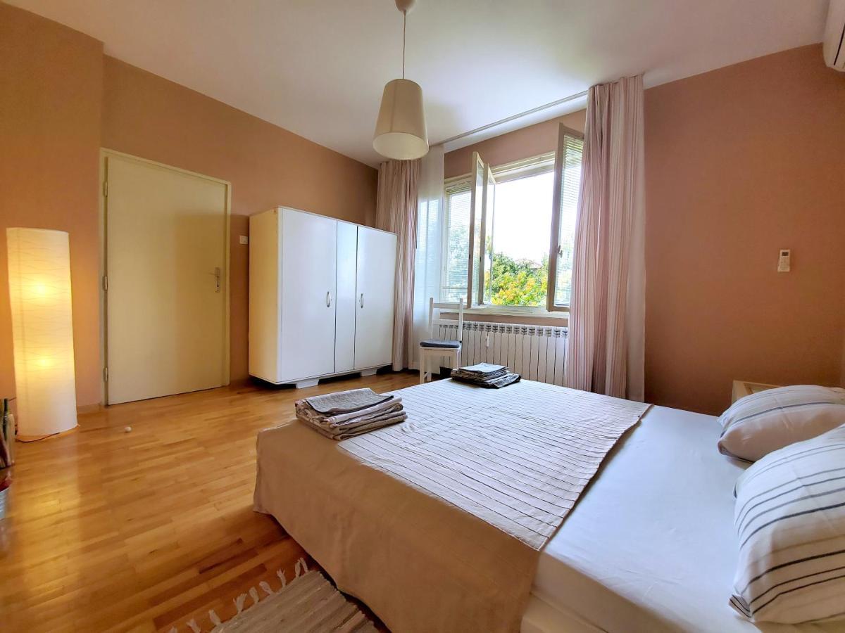 Sunny Central Apartment София Экстерьер фото